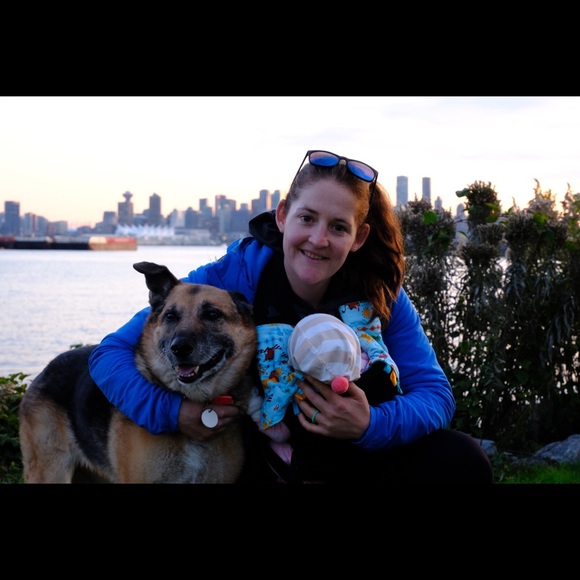 Meet your Posher, Danielle - Picture 1 of 1